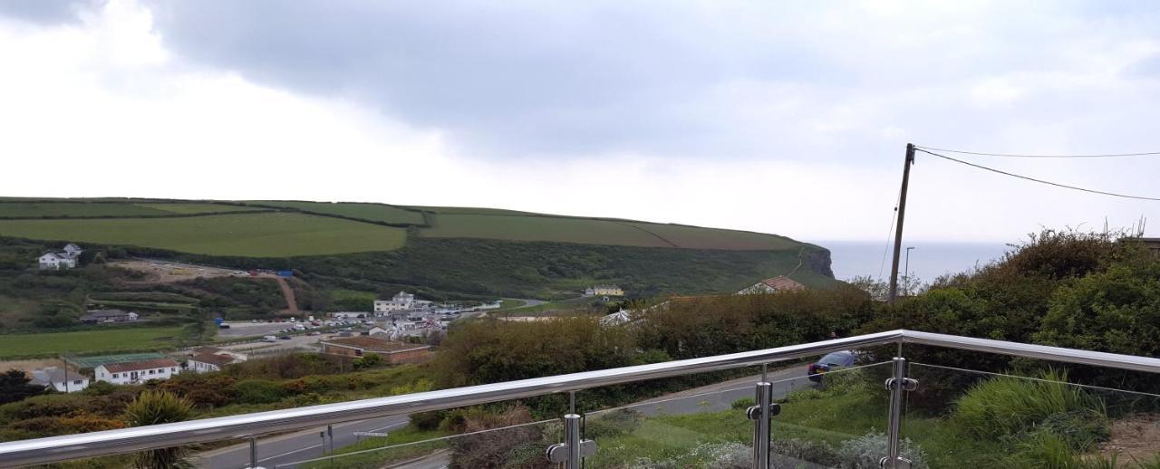 Mawgan Porth Apartments Екстер'єр фото